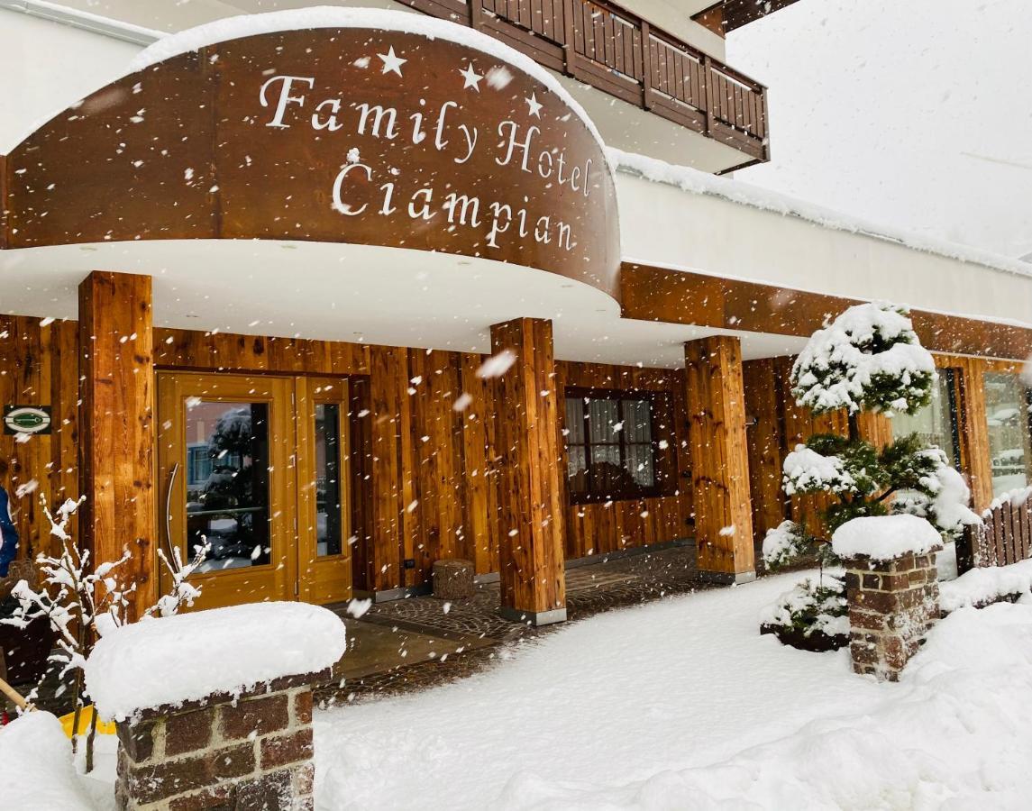 Hotel Ciampian Моена Екстериор снимка