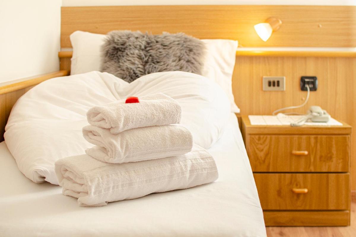 Hotel Ciampian Моена Екстериор снимка