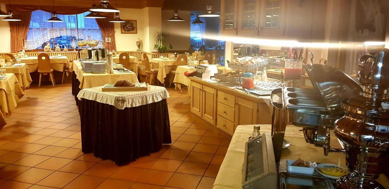 Hotel Ciampian Моена Екстериор снимка